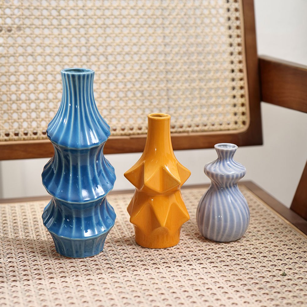 Three Ceramic Vases, Decorative Vases, a Classic Combination of Three Different Styles, Suitable for Parties, Celebrations, Holidays, Weddings, Home, Restaurants, Table Decorations, Aesthetic Rooms, Family, Seasonal Decor, And Various Holiday Gifts