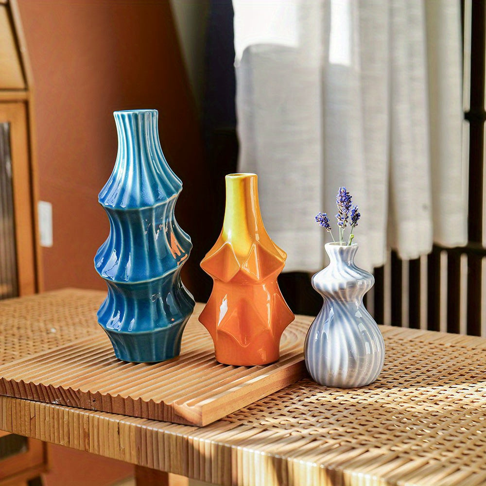 Three Ceramic Vases, Decorative Vases, a Classic Combination of Three Different Styles, Suitable for Parties, Celebrations, Holidays, Weddings, Home, Restaurants, Table Decorations, Aesthetic Rooms, Family, Seasonal Decor, And Various Holiday Gifts
