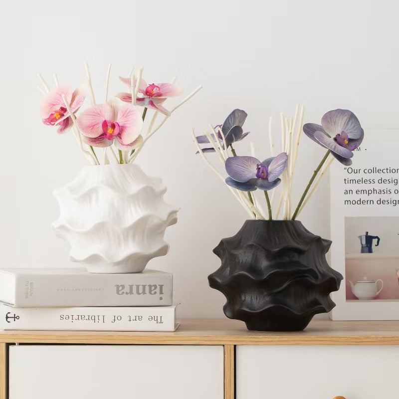 1pc French Vintage Ceramic Vase - Elegant Cylindrical Round Flower Vase with Smooth Curves, Timeless French Country Design for Décor Centerpiece, Wedding & Funeral Flower Arrangements - Durable Ceramic Vase for fresh or artificial